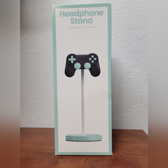 Other - Headphone Stand with Game Controller Design NIB